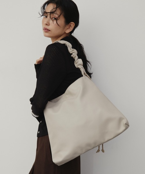 セール】【お気に入り6万超え】2WAYワンハンドルバッグ / ギャザー