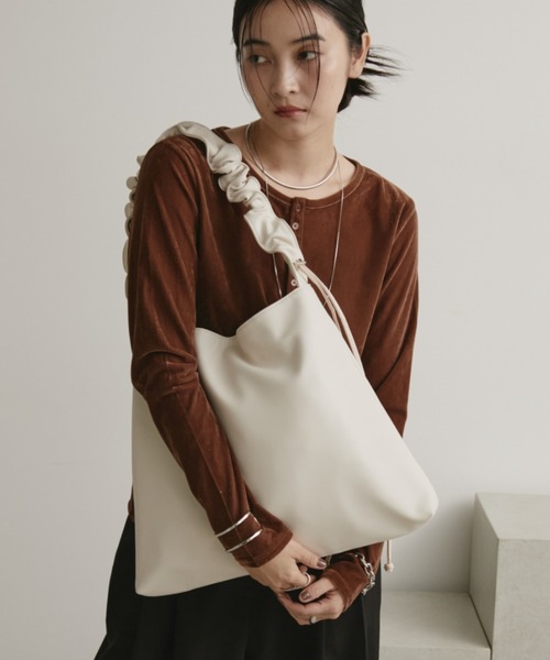 セール】【お気に入り6万超え】2WAYワンハンドルバッグ / ギャザー