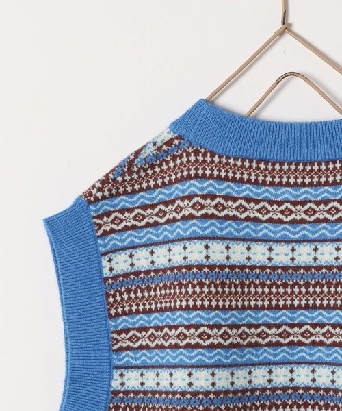 LOWRYS FARM（ローリーズファーム）の「ＪＱニットベスト　168990（ベスト・キッズ・ブルー/ピンク・110cm/120cm/130cm/140cm/150cm）」の3枚目の写真