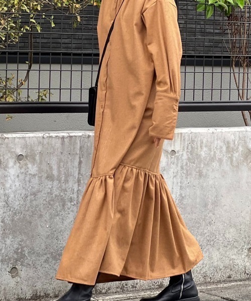 ECRIRE（エクリール）の「【yurieコラボ】ウールライクロングカフスシャツワンピース（ワンピース・レディース・ベージュ/ブラック・M/L）」の5枚目の写真