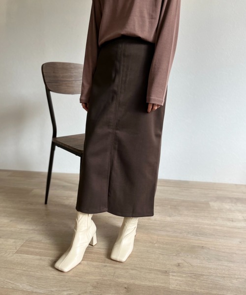 ISOOK(アイスー)の「【ZOZO限定】Front slit skirt / フロントスリットスカート(スカート・レディース・カーキ/ブラウン・FREE)」の1枚目の写真