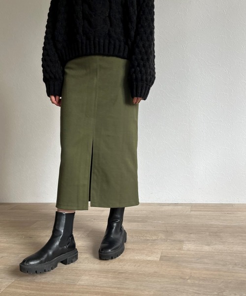 ISOOK(アイスー)の「【ZOZO限定】Front slit skirt / フロントスリットスカート(スカート・レディース・カーキ/ブラウン・FREE)」の2枚目の写真