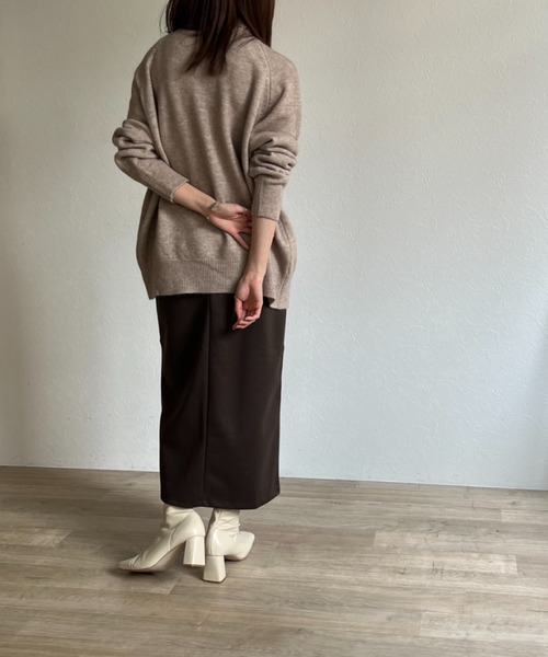 ISOOK(アイスー)の「【ZOZO限定】Front slit skirt / フロントスリットスカート(スカート・レディース・カーキ/ブラウン・FREE)」の16枚目の写真