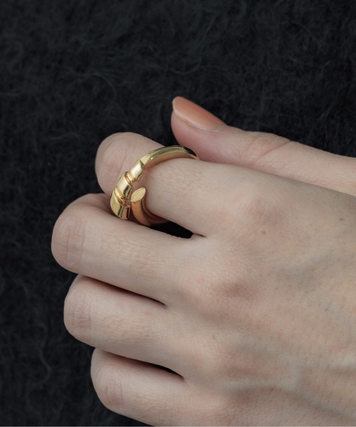 loni(ロニ)の「【金属アレルギー対応】Vine ring (デザインリング)(リング・レディース・ゴールド系その他6/シルバー・#9/#11/#13)」の1枚目の写真