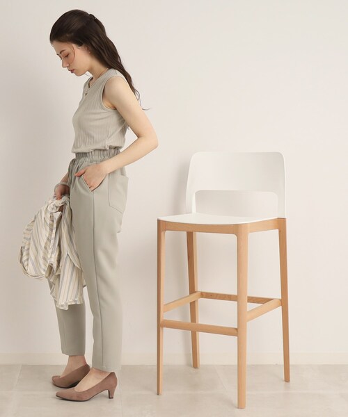 SHOO・LA・RUE（シューラルー）の「◆【美しく見せるサイズ感】ランダムリブ タンクトップ（タンクトップ・レディース・ブラック/ホワイト系/ナチュラル・04/03/02）」の21枚目の写真