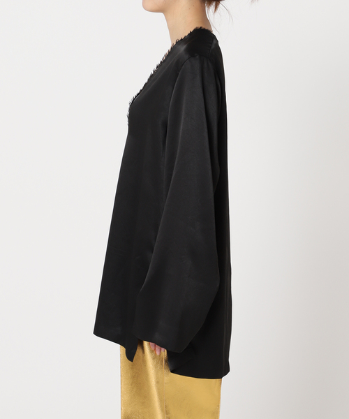 CITYSHOP（シティーショップ）の「V NECK SATIN ブラウス