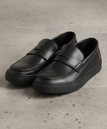 ローカットスニーカー