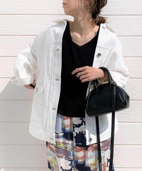 Q（キュー）の「オーバーデニムジャケット（デニムジャケット・レディース・ブラック/アイボリー・MEDIUM）」の19枚目の写真