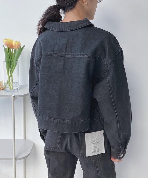 AS KNOW AS plus（アズノゥアズプラス）の「○ゆるりダブルポケット ショートジャケット　セットアップ可能（デニムジャケット・レディース・ブルー系1/ブラック/ホワイト系1/サックスブルー・FREE）」の22枚目の写真