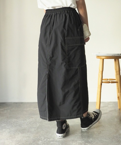 Riberry（リベリー）の「ナイロンカーゴスカート（スカート・レディース・カーキ/ブラック・MEDIUM）」の6枚目の写真