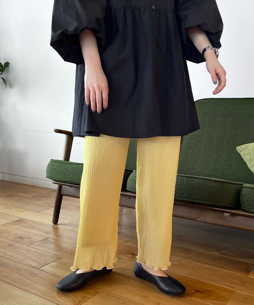 LOWRYS FARM（ローリーズファーム）の「ハイショクシアーパンツ　189632（その他パンツ・レディース・グリーン/イエロー/アイボリー/ブラック・FREE）」の4枚目の写真