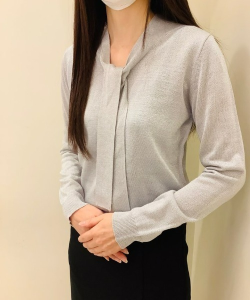 TOKYO SHIRTS（トウキョウシャツ）の「ラメボウタイ ニットプルオーバー（ニット/セーター・レディース・シルバーグレー/ライトカーキ・M/L）」の2枚目の写真