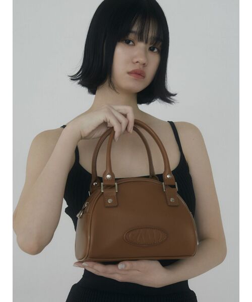 EMODA(エモダ)の「エンボスロゴボストンバッグ(ハンドバッグ・レディース・ブラック/クリア/ブラウン・FREE)」の3枚目の写真