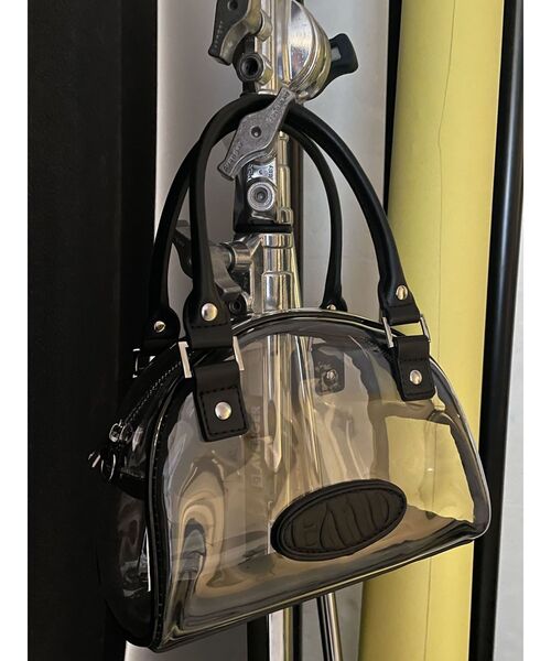 EMODA(エモダ)の「エンボスロゴボストンバッグ(ハンドバッグ・レディース・ブラック/クリア/ブラウン・FREE)」の22枚目の写真