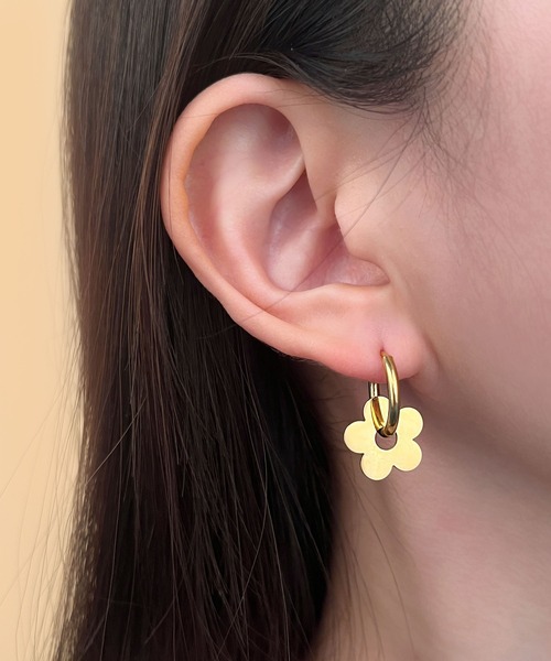 2wayデイジーマグネットピアス