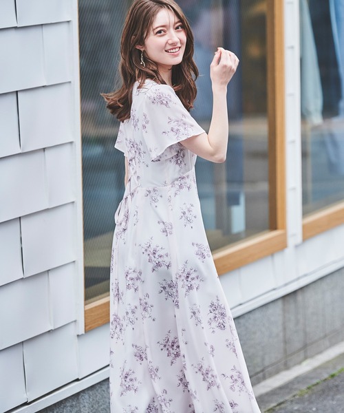 LAISSE PASSE（レッセパッセ）の「ラインフラワーナローワンピース 