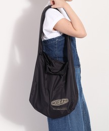 【KEEN】リサイクル ショルダー バッグ　パッカブル