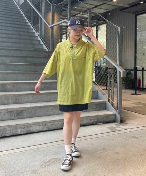 PENNEYS(ぺニーズ)の「【PENNEYS/ぺニーズ】別注 the FOX ハーフジップナイロンシャツ(シャツ/ブラウス・レディース・ベージュ/グリーン/ブラック・LARGE/MEDIUM)」の16枚目の写真