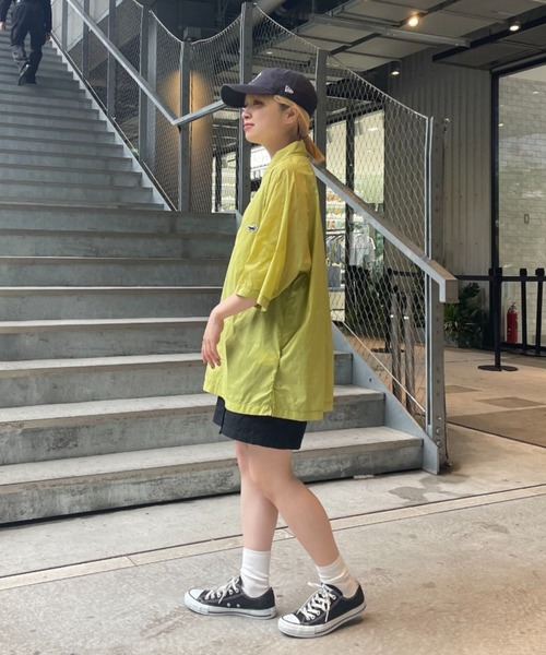 PENNEYS(ぺニーズ)の「【PENNEYS/ぺニーズ】別注 the FOX ハーフジップナイロンシャツ(シャツ/ブラウス・レディース・ベージュ/グリーン/ブラック・LARGE/MEDIUM)」の18枚目の写真