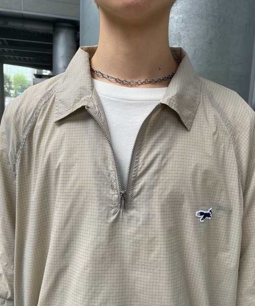 PENNEYS(ぺニーズ)の「【PENNEYS/ぺニーズ】別注 the FOX ハーフジップナイロンシャツ(シャツ/ブラウス・レディース・ベージュ/グリーン/ブラック・LARGE/MEDIUM)」の8枚目の写真