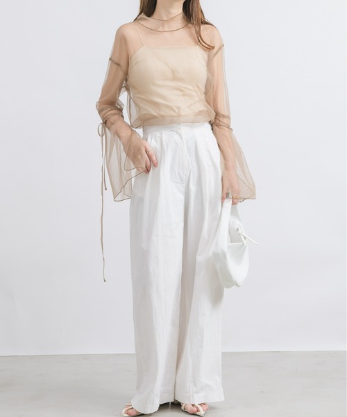 NEUNA（ヌナ）の「【程よい肌見せでヌーディな足元。】センターシームポイントトゥパンプス（サンダル・レディース・アイボリー/ブラック・SMALL/LARGE/MEDIUM）」の8枚目の写真