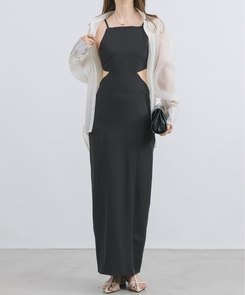 NEUNA（ヌナ）の「【程よい肌見せでヌーディな足元。】センターシームポイントトゥパンプス（サンダル・レディース・アイボリー/ブラック・SMALL/LARGE/MEDIUM）」の9枚目の写真