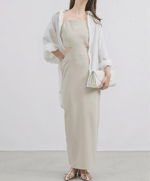 NEUNA（ヌナ）の「【程よい肌見せでヌーディな足元。】センターシームポイントトゥパンプス（サンダル・レディース・アイボリー/ブラック・SMALL/LARGE/MEDIUM）」の7枚目の写真