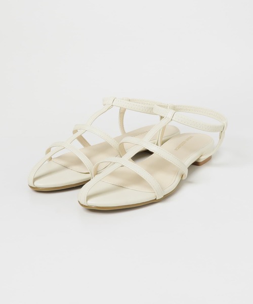 URBAN RESEARCH（アーバンリサーチ）の「アンクルゴムナローストラップサンダル（サンダル・レディース・ブラック/ホワイト/ブラウン・37/38/36）」の4枚目の写真