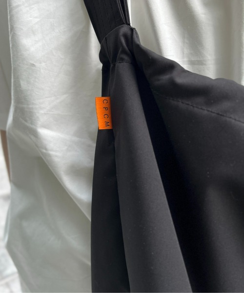 CPCM（シーピーシーエム）の「エステルスピンドルBIGショルダー（ショルダーバッグ・メンズ・ブラック/アイボリー/チャコールグレー/サックスブルー/ブラック系その他・FREE）」の15枚目の写真