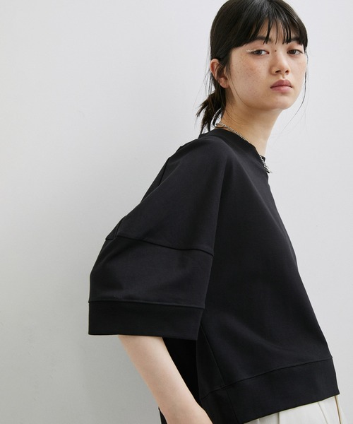 ADAM ET ROPE'（アダムエロペ）の「クロップドTEE（Tシャツ/カットソー・レディース・ホワイト/ブラック/ホワイト系その他/ベージュ・FREE）」の4枚目の写真