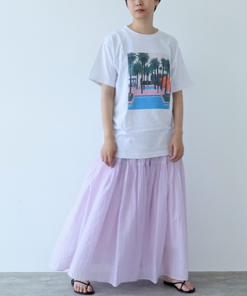 yuni プリントTシャツ yuni（ユニ ）の「○Holiday プリント Tシャツ（Tシャツ