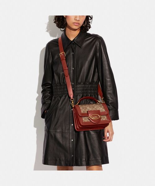 COACH（コーチ）の「ヒーロー ショルダー バッグ・シグネチャー