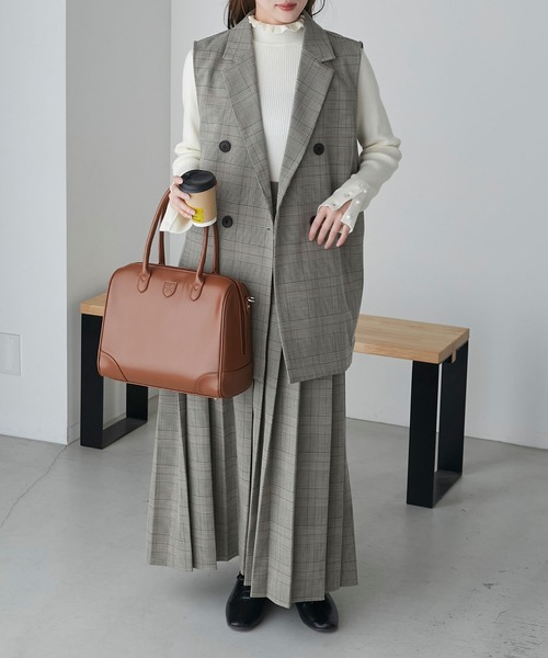 BONLECILL（ボンルシール）の「フリルカラー パールボタンスリーブリブニットプルオーバー（ニット/セーター・レディース・レッド/アイボリー/ネイビー/ブラック/ホワイト×ブラック・FREE）」の18枚目の写真