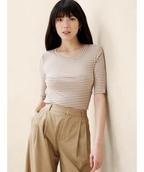 BANANA REPUBLIC FACTORY STORE(バナナリパブリック ファクトリーストア)の「BANANA REPUBLIC FACTORY STORE リブエルボースリーブTシャツ(Tシャツ/カットソー・レディース・ホワイト/ブラック/ブラウン/カーキ/ワイン/キャメル/グレー/ライラック/ネイビー/その他1/その他/ボルドー/ブルー/グリーン/コーラル/ブルー系その他/ブルー系その他2・XS/S/M/L)」の17枚目の写真