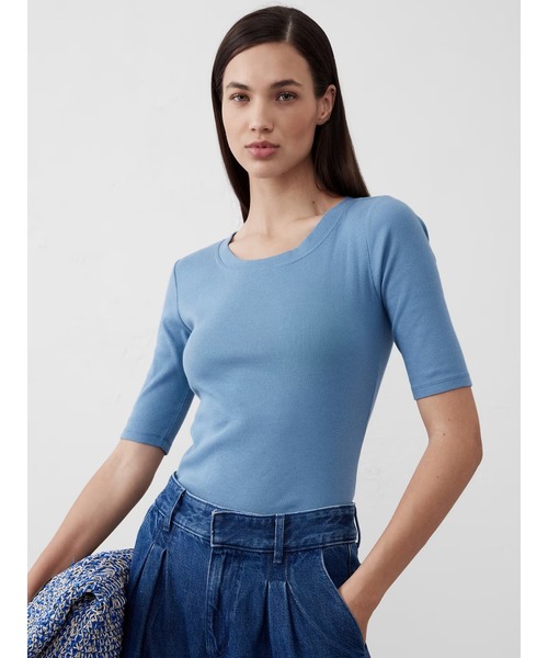 BANANA REPUBLIC FACTORY STORE(バナナリパブリック ファクトリーストア)の「BANANA REPUBLIC FACTORY STORE リブエルボースリーブTシャツ(Tシャツ/カットソー・レディース・ホワイト/ブラック/ブラウン/カーキ/ワイン/キャメル/グレー/ライラック/ネイビー/その他1/その他/ボルドー/ブルー/グリーン/コーラル/ブルー系その他/ブルー系その他2・XS/S/M/L)」の8枚目の写真