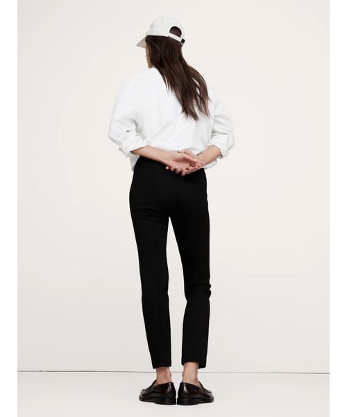 Banana Republic（バナナリパブリック）の「Isola スキニー ポンチパンツ（その他パンツ・レディース・ブラック/ネイビー・M/S/L/XS）」の17枚目の写真