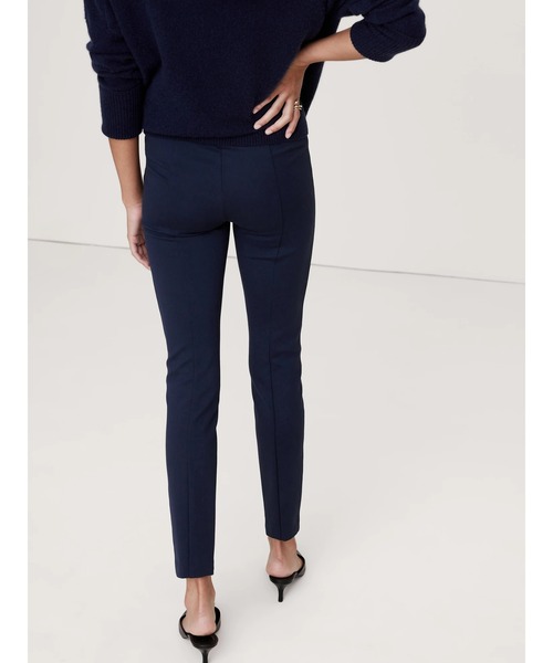 Banana Republic（バナナリパブリック）の「Isola スキニー ポンチパンツ（その他パンツ・レディース・ブラック/ネイビー・M/S/L/XS）」の13枚目の写真