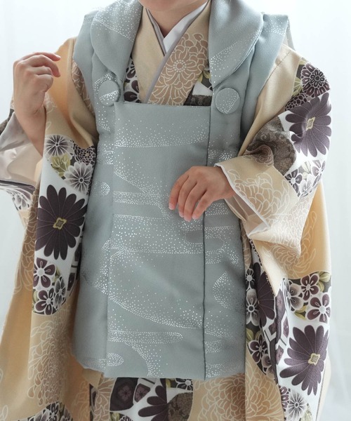 utatane（ウタタネ）の「七五三3歳用被布コートセット 男の子 ひよこ 