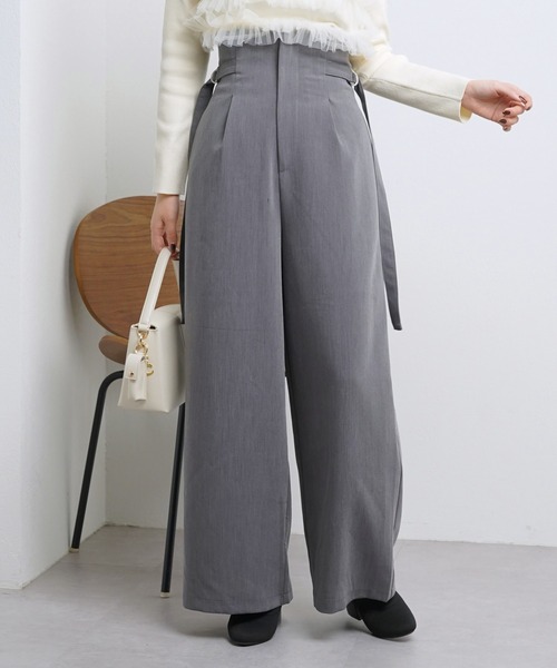 Chico（チコ）の「サイドベルトスラックスパンツ（スラックス・レディース・チャコールグレー/グレイッシュベージュ/グレー・FREE）」の3枚目の写真