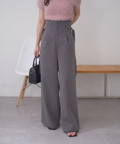 Chico（チコ）の「サイドベルトスラックスパンツ（スラックス・レディース・チャコールグレー/グレイッシュベージュ/グレー・FREE）」の9枚目の写真