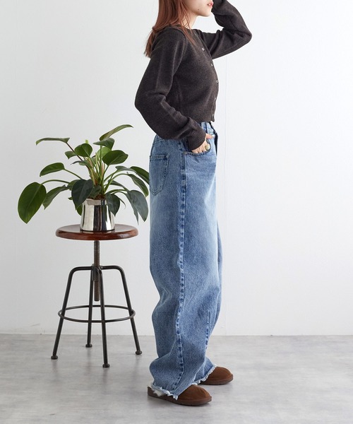 w closet（ダブルクローゼット）の「裾フリンジデニムカーブパンツ