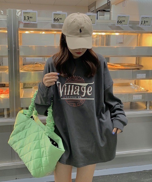 wears(ウェアーズ)の「フロントロゴビッグシルエットトレーナー(Tシャツ/カットソー・レディース・イエロー/チャコールグレー/ライトグレー・FREE)」の9枚目の写真