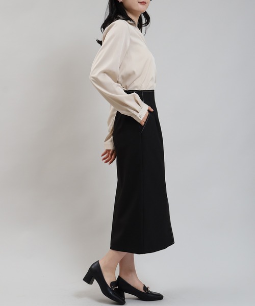TRUDEA(トルディア)の「バックジップタイトスカート(スカート・レディース・ブルー/ネイビー/ブラック・MEDIUM/LARGE/SMALL)」の11枚目の写真