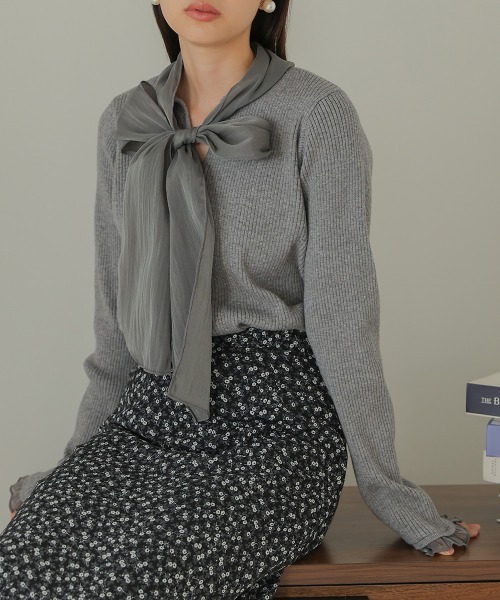 Bab（バブ）の「ボウタイリブニットプルオーバー（ニット/セーター・レディース・グレイッシュベージュ/チャコールグレー/オフホワイト・FREE）」の16枚目の写真