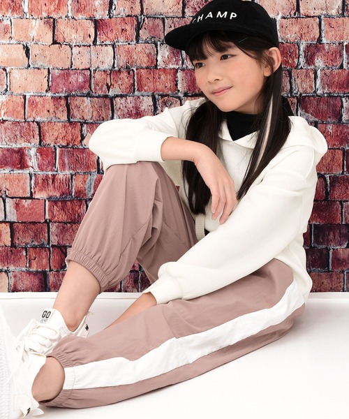 Bee des Bee（ビーデスビー）の「レイヤード風パーカー（パーカー・キッズ・ブラック/ホワイト/ライトグレー・110cm/120cm/130cm/140cm/150cm/100cm）」の21枚目の写真