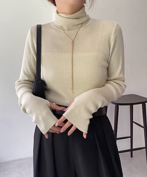 CAPRICIEUX LE'MAGE（カプリシューレマージュ）の「ハイネックリブプルオーバー（ニット/セーター・レディース・グレイッシュベージュ/ホワイト/アイボリー/ブラック・FREE）」の2枚目の写真