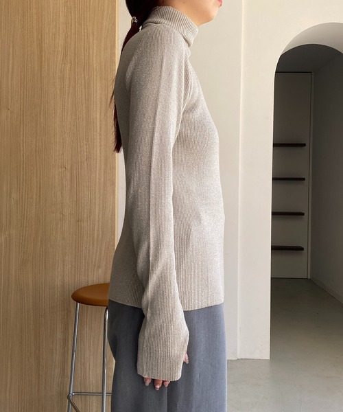 CAPRICIEUX LE'MAGE（カプリシューレマージュ）の「ハイネックリブプルオーバー（ニット/セーター・レディース・グレイッシュベージュ/ホワイト/アイボリー/ブラック・FREE）」の20枚目の写真