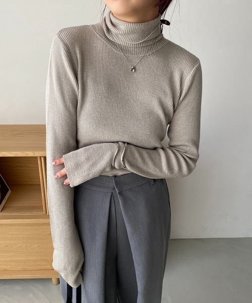 CAPRICIEUX LE'MAGE（カプリシューレマージュ）の「ハイネックリブプルオーバー（ニット/セーター・レディース・グレイッシュベージュ/ホワイト/アイボリー/ブラック・FREE）」の11枚目の写真