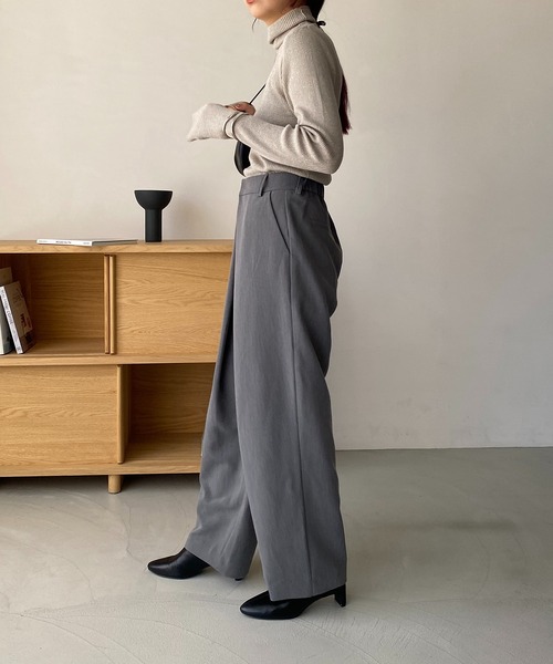 CAPRICIEUX LE'MAGE（カプリシューレマージュ）の「ハイネックリブプルオーバー（ニット/セーター・レディース・グレイッシュベージュ/ホワイト/アイボリー/ブラック・FREE）」の18枚目の写真