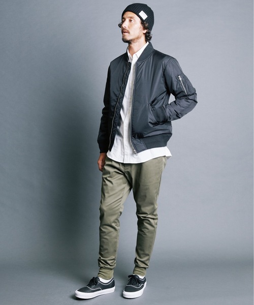 Magine（マージン）の「NYLON THINSULATE ZIP MA-1 JKT:ナイロン シンサレート ZIPポケット MA-1（MA-1・メンズ・ブラック/オリーブ/ネイビー・44/48/46）」の17枚目の写真
